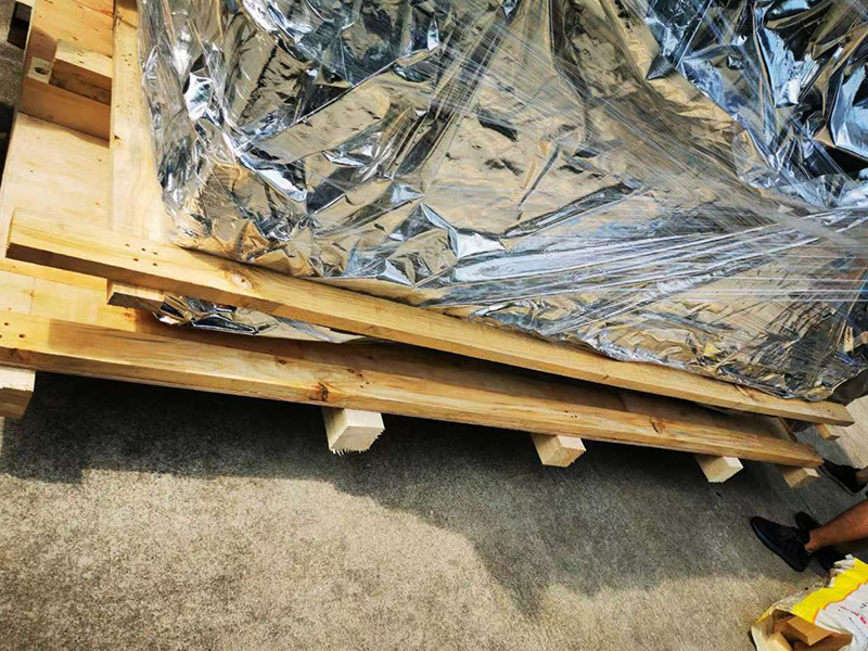 深(shēn)圳沙井顯示設備(bèi)真空熏蒸出口包(bao)裝