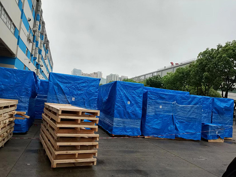 富士康真空(kong)防雨木箱