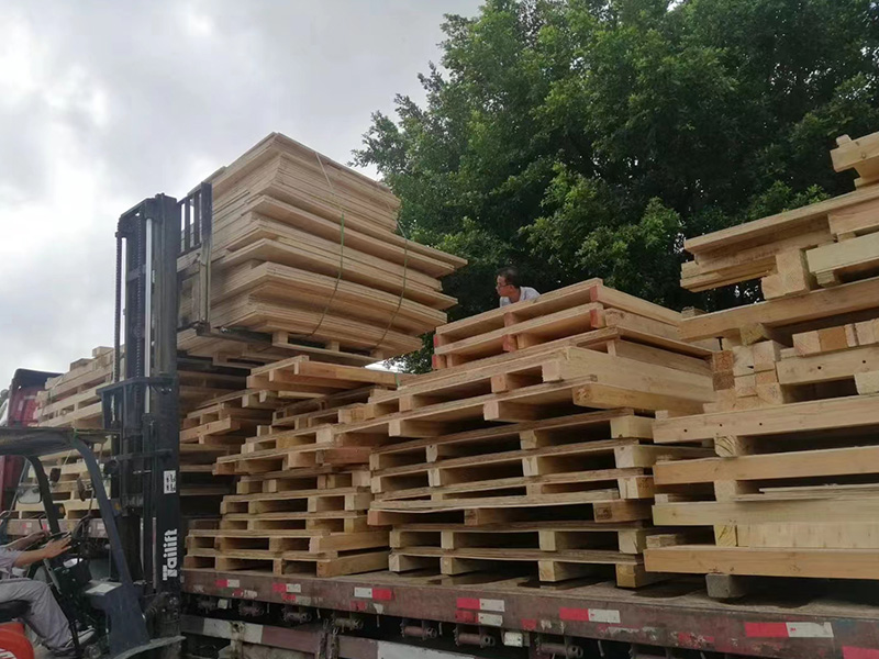 國内(nei)普通木箱裝(zhuang)車現場