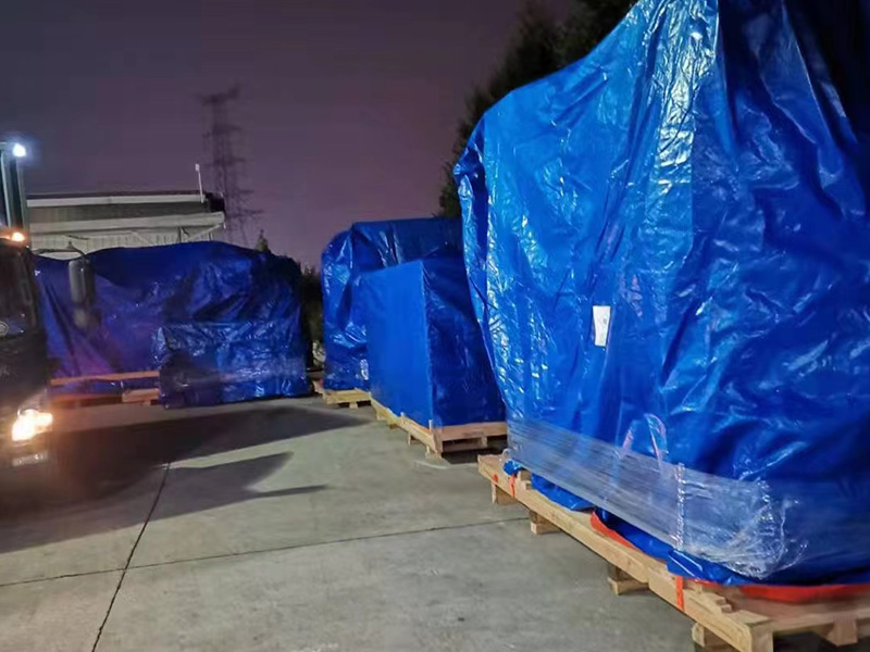 廣州(zhōu)韓國LG搬(ban)遷防雨(yǔ)真空包(bāo)裝