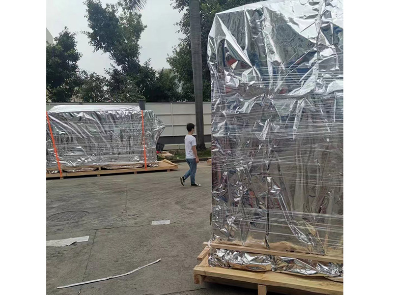 深圳龍(long)崗某智能(neng)自動化設(shè)備真空包(bāo)裝