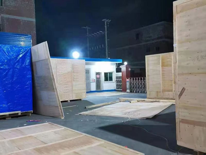 重(zhòng)型加固木箱(xiāng)